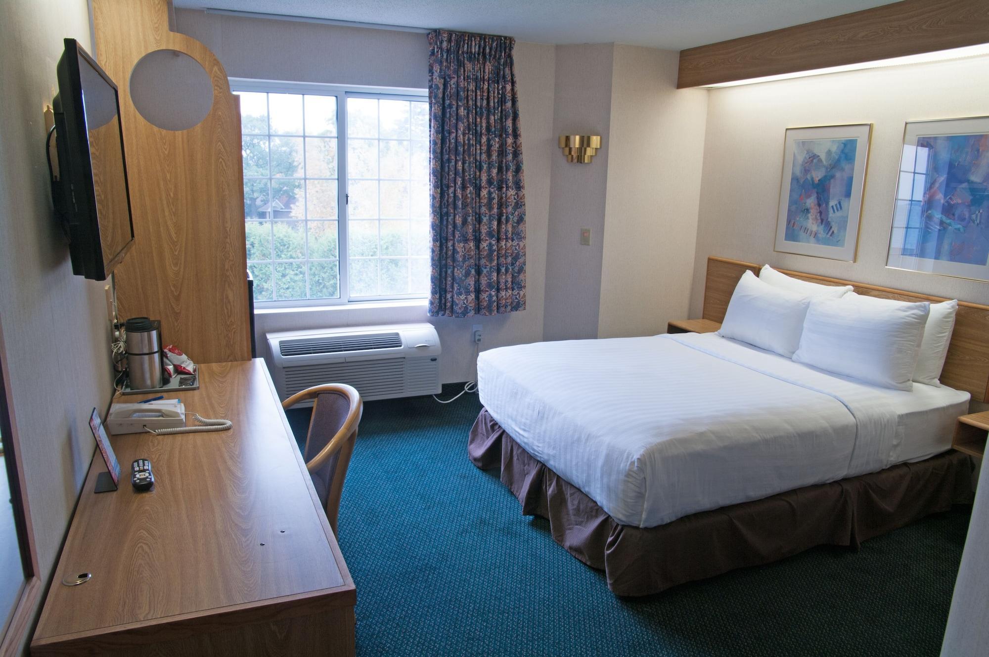 & Surestay Collection By Western Hotel Charlevoix