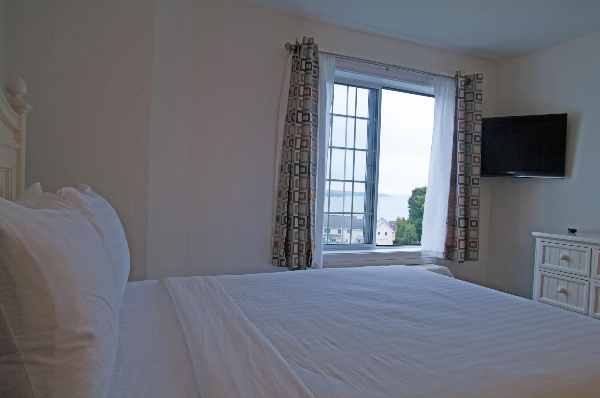 Hotel & Surestay Collection By Western