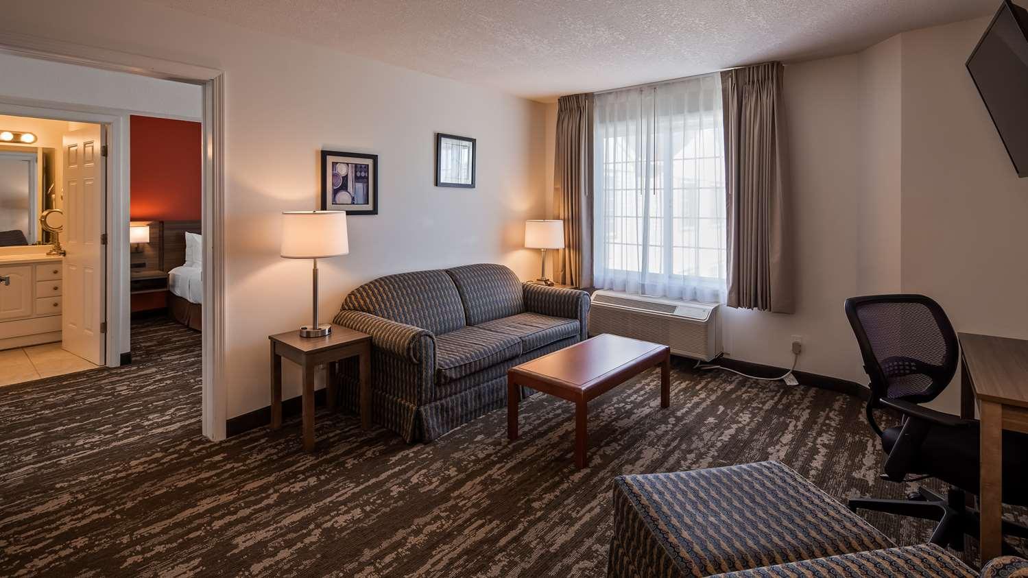 Hotel & Surestay Collection By Western 3*